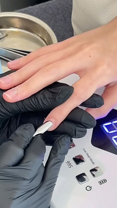 ร้านทำเล็บ SeeUNail สาขาสาทร